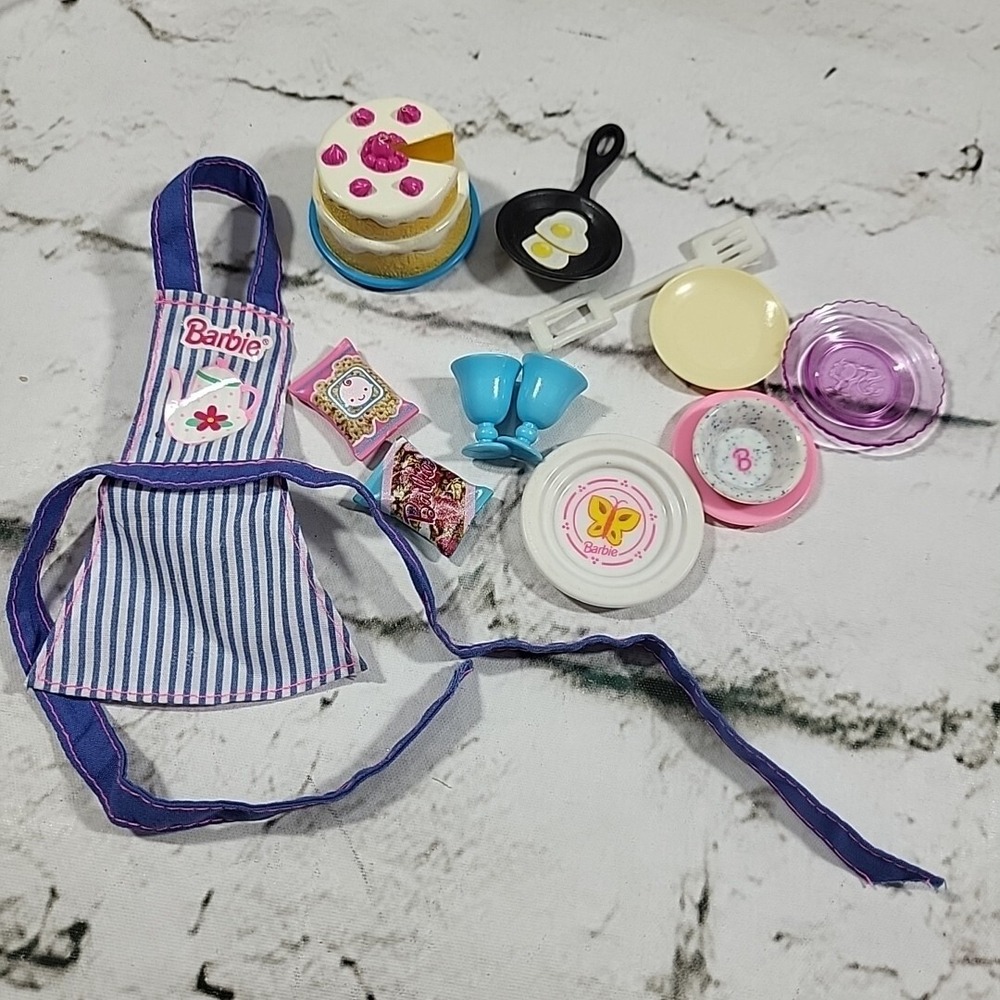 Sweet Treats Barbie Apron and Accessories Doll Play Food Miniatures